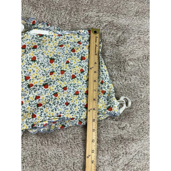 For love & lemons Women’s strawberry kiss shorts Size L - Picture 11 of 16